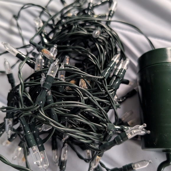 Multicolor Christmas Lights 100 LED 33 ft Battery Operated String Lights (EUC) - Picture 5 of 12